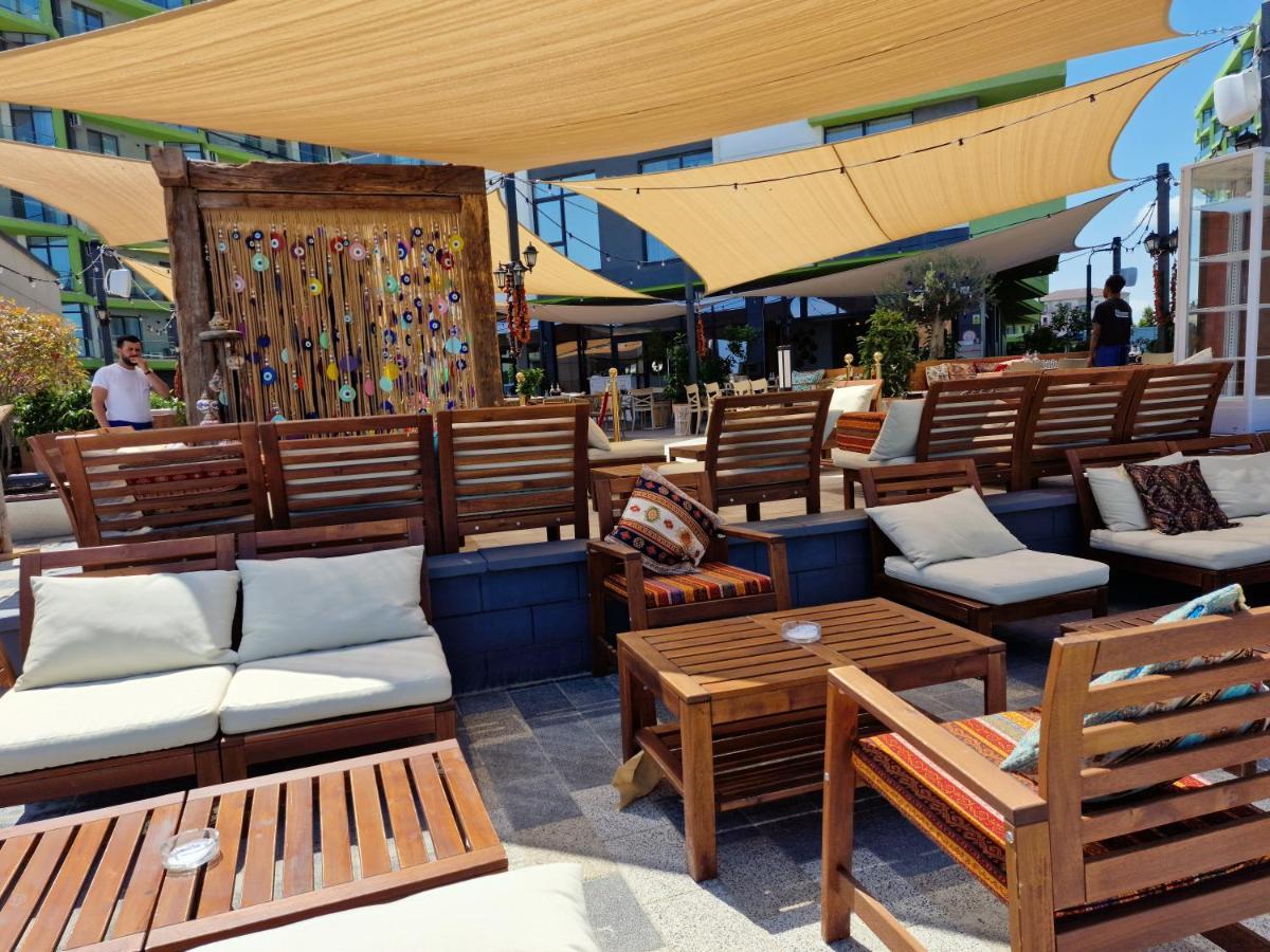 Sunrise Aparthotel Pool & Spa Mamaia Nord Năvodari Exterior foto