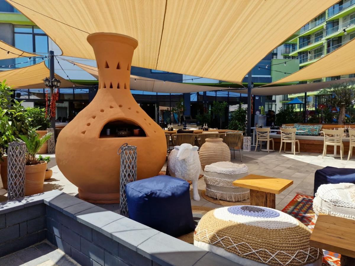 Sunrise Aparthotel Pool & Spa Mamaia Nord Năvodari Exterior foto